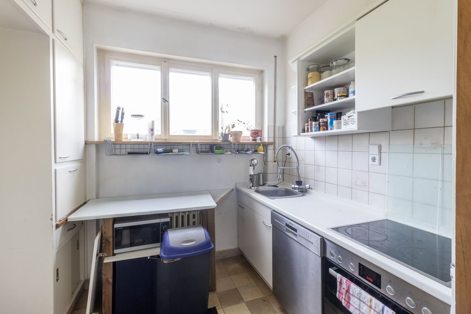 Großzügiges Zweifamilienhaus mit Doppelgarage – Zentrumsnah – Ideal für Familien & Mehrgenerationen - Küche EG (21718)