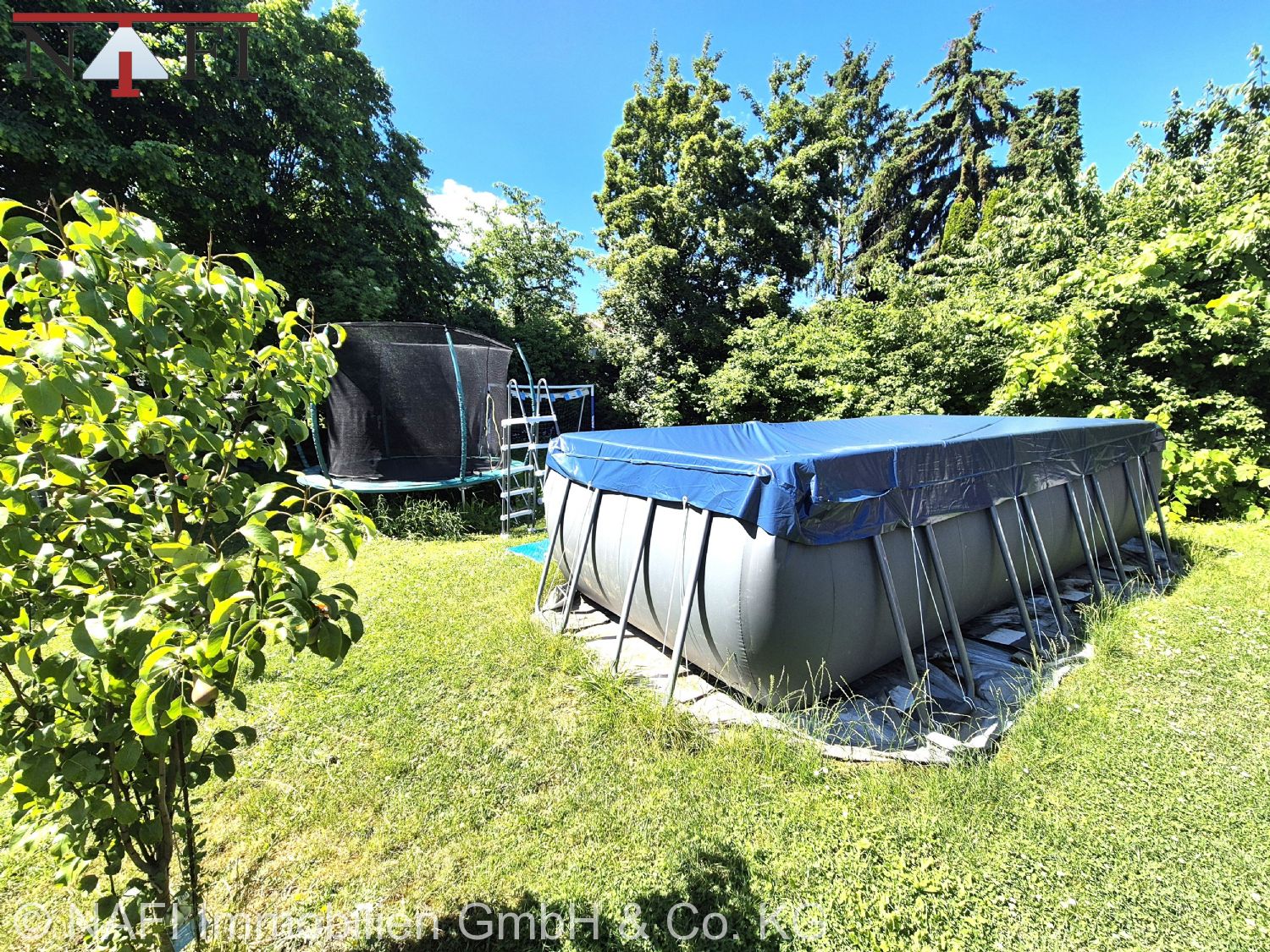** Modernisiertes Einfamilienhaus mit Einliegerwohnung und Sonnengarten ** - Garten (24543)
