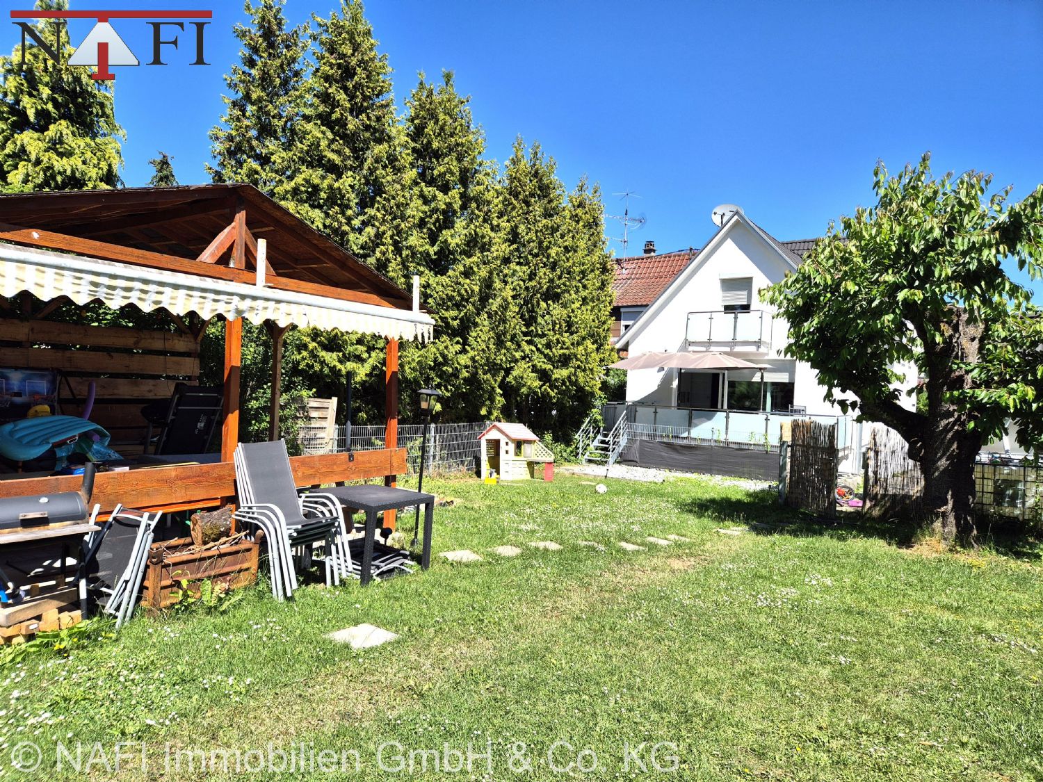 ** Modernisiertes Einfamilienhaus mit Einliegerwohnung und Sonnengarten ** - Garten (24541)