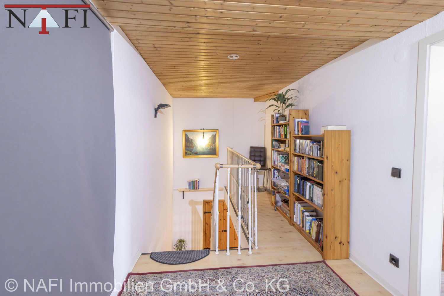 10% Renditestarkes Wohn- und Geschäftshaus in zentraler Ortskernlage mit Entwicklungspotenzial - Flurbereich 2. Ebene Maisonettewohnung (2. OG) (21680)