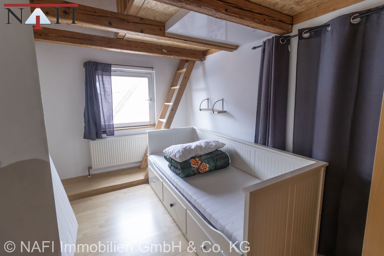 10% Renditestarkes Wohn- und Geschäftshaus in zentraler Ortskernlage mit Entwicklungspotenzial - 3. Zimmer 2. Ebene Maisonettewohnung (2. OG) (21685)