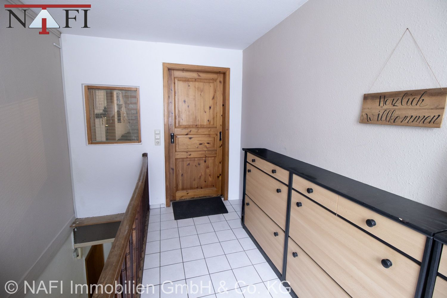 10% Renditestarkes Wohn- und Geschäftshaus in zentraler Ortskernlage mit Entwicklungspotenzial - Eingang Maisonettewhg. (2. OG) (21670)