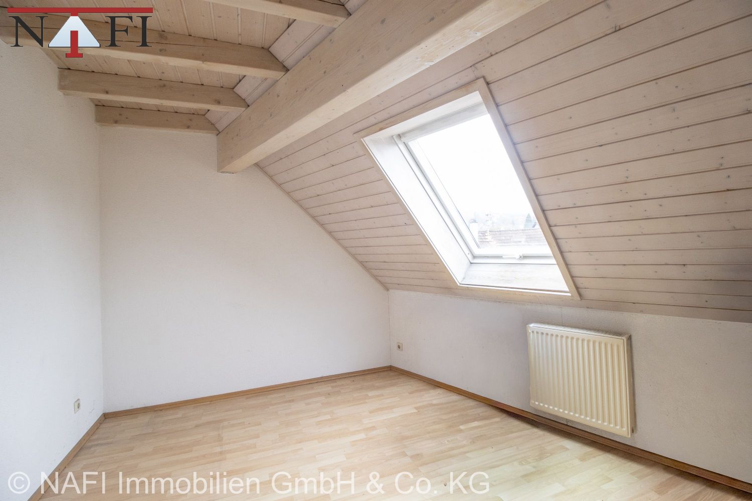 10% Renditestarkes Wohn- und Geschäftshaus in zentraler Ortskernlage mit Entwicklungspotenzial - 2. Zimmer (3-Zimmer-Whg. 2. OG) (21666)