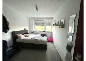 Bild - Familienfreundliche 5-Zimmer-Wohnung mit Balkon & PKW-Stellplatz