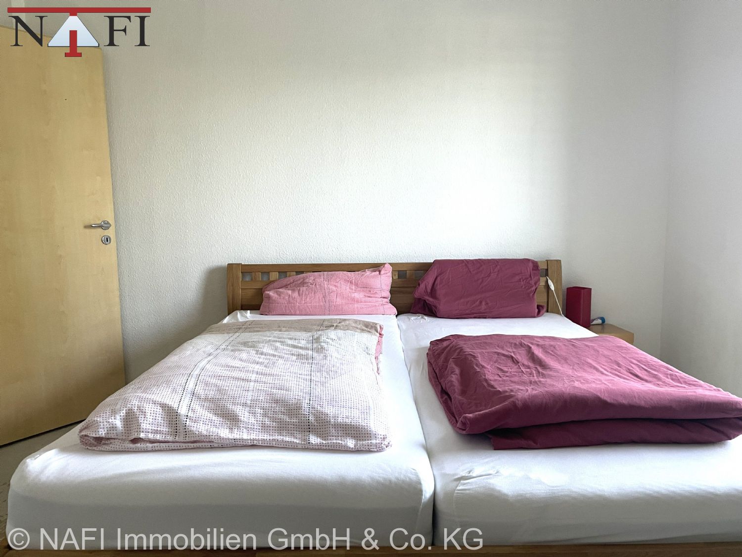 Exklusives Passivhaus mit Schwimmteich, Photovoltaik und hochwertiger Ausstattung - Schlafzimmer (22746)