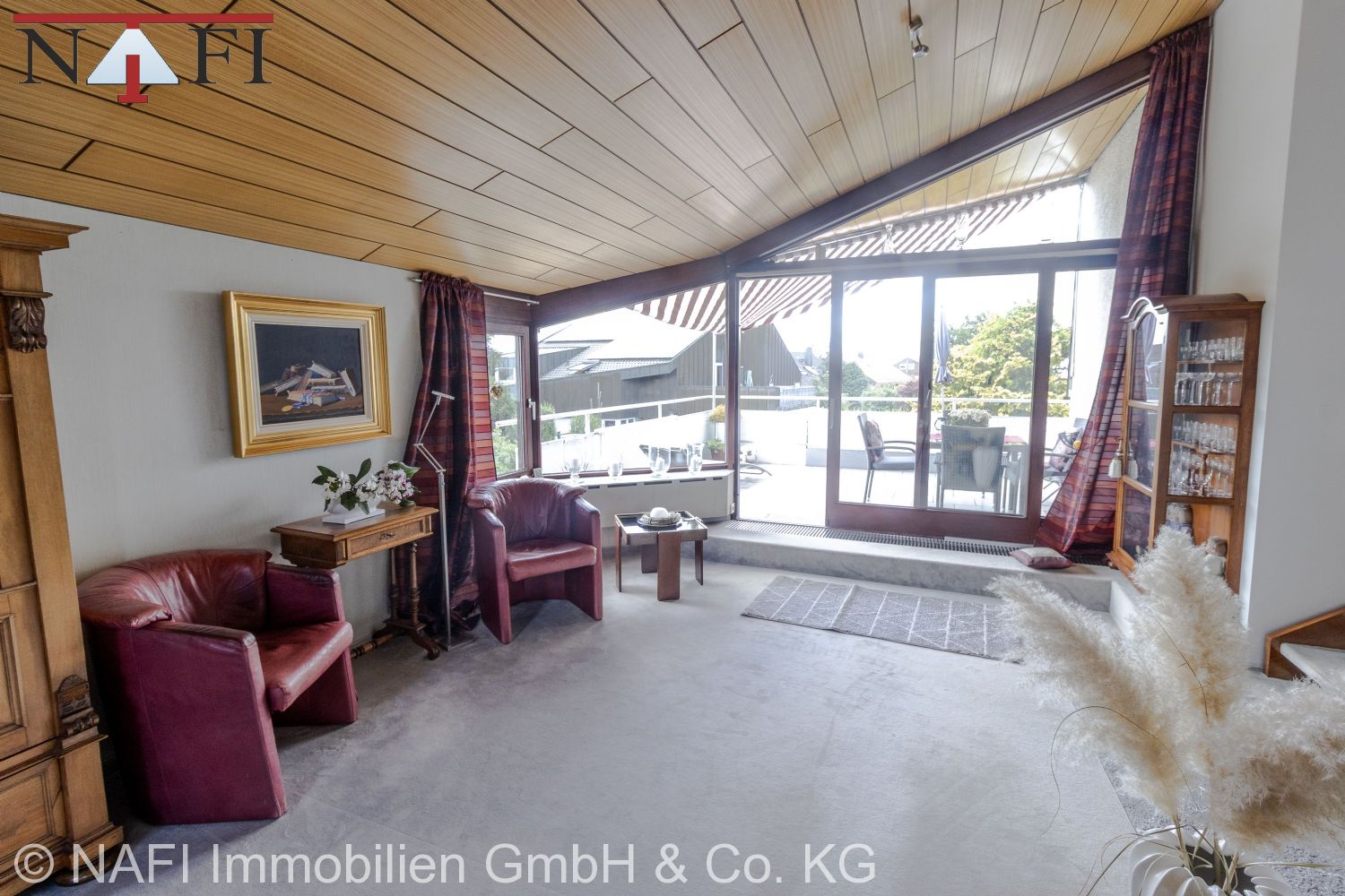 ***In attraktiver Wohnlage – modernes Architektenhaus *** - Wohnzimmer (22420)