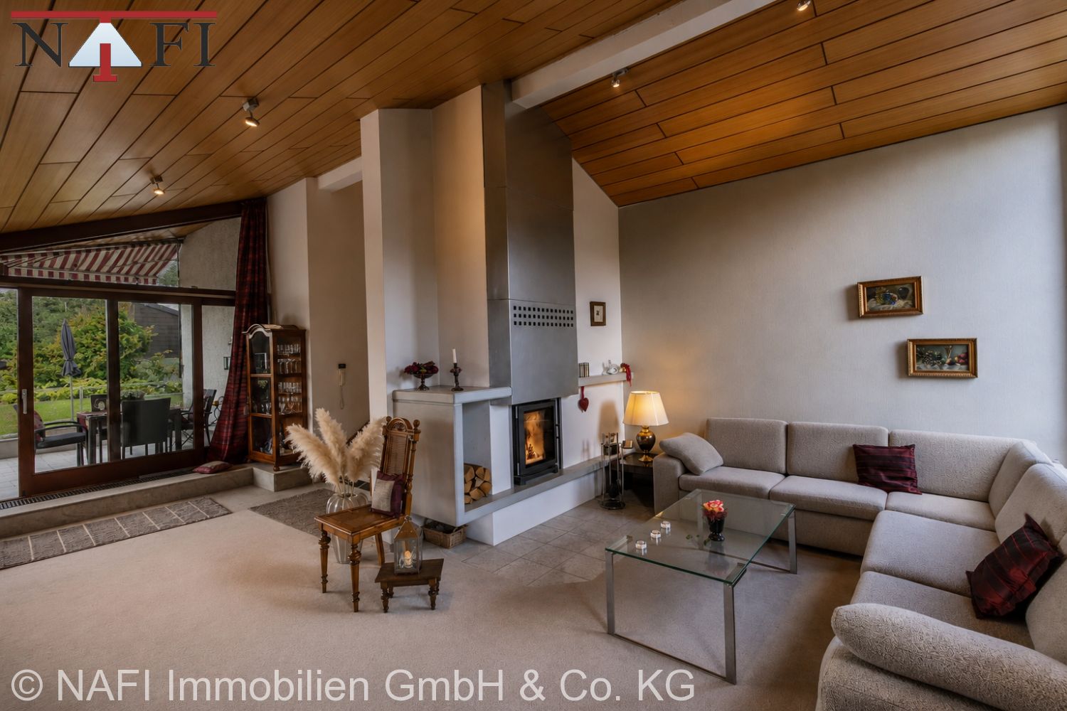 ***In attraktiver Wohnlage – modernes Architektenhaus *** - Wohnzimmer modifiziert (22419)
