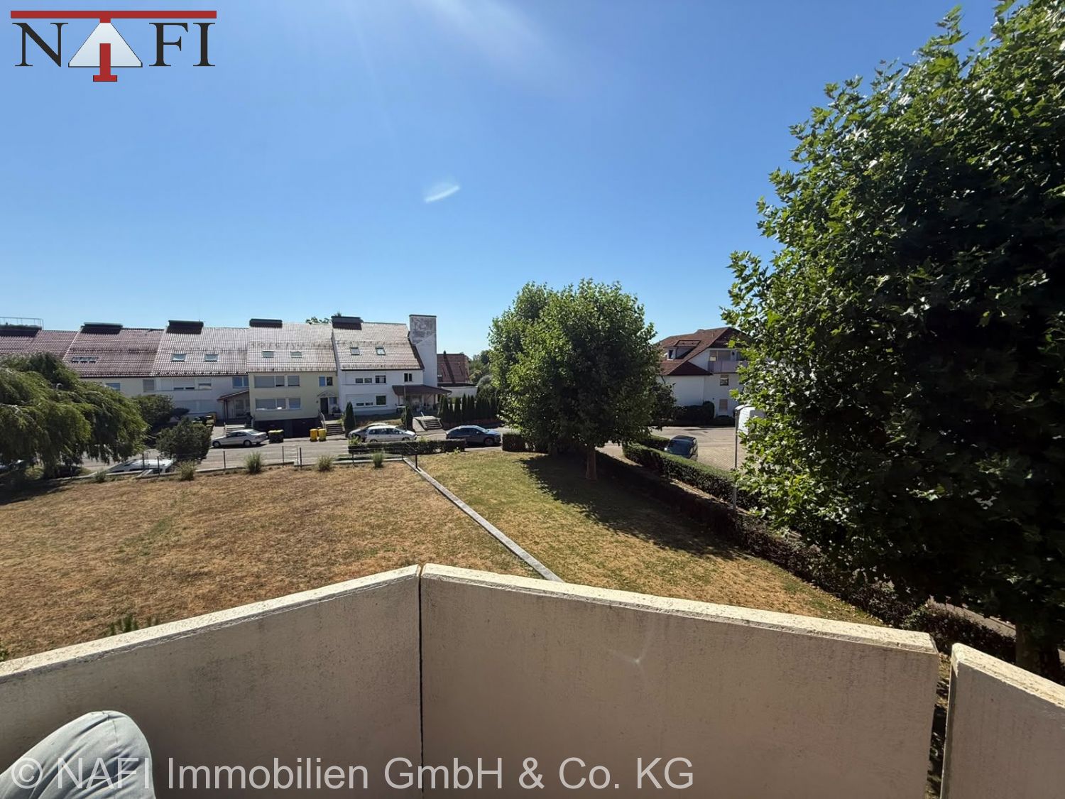 ***Moderne 3,5-Zimmer-Etagenwohnung mit großem, sonnigen Balkon in ruhiger Wohnlage*** - Aussicht Süd (22668)
