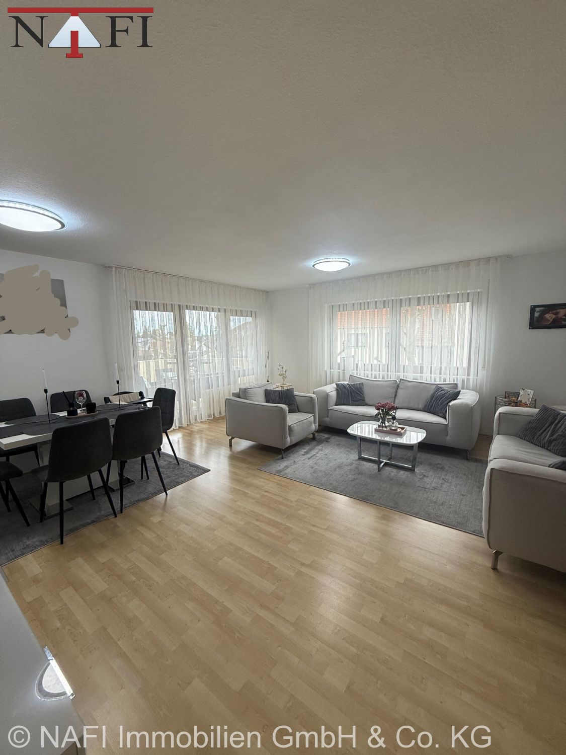 ***Moderne 3,5-Zimmer-Etagenwohnung mit großem, sonnigen Balkon in ruhiger Wohnlage*** - Wohnzimmer (22674)