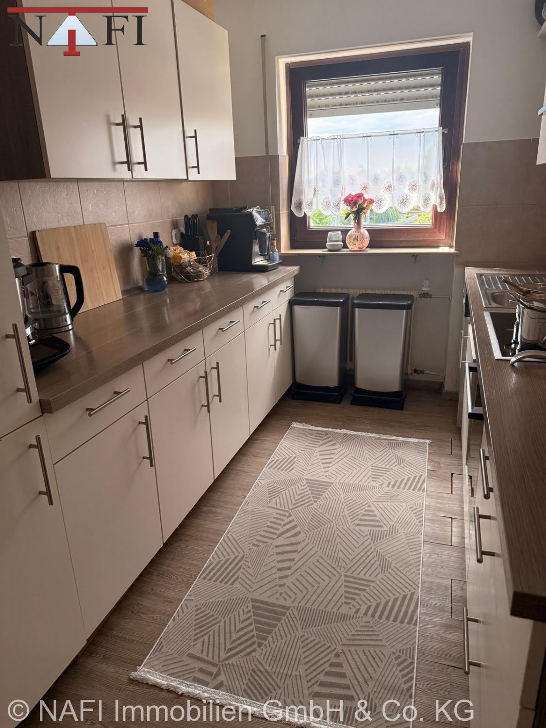 ***Moderne 3,5-Zimmer-Etagenwohnung mit großem, sonnigen Balkon in ruhiger Wohnlage*** - Küche (22675)