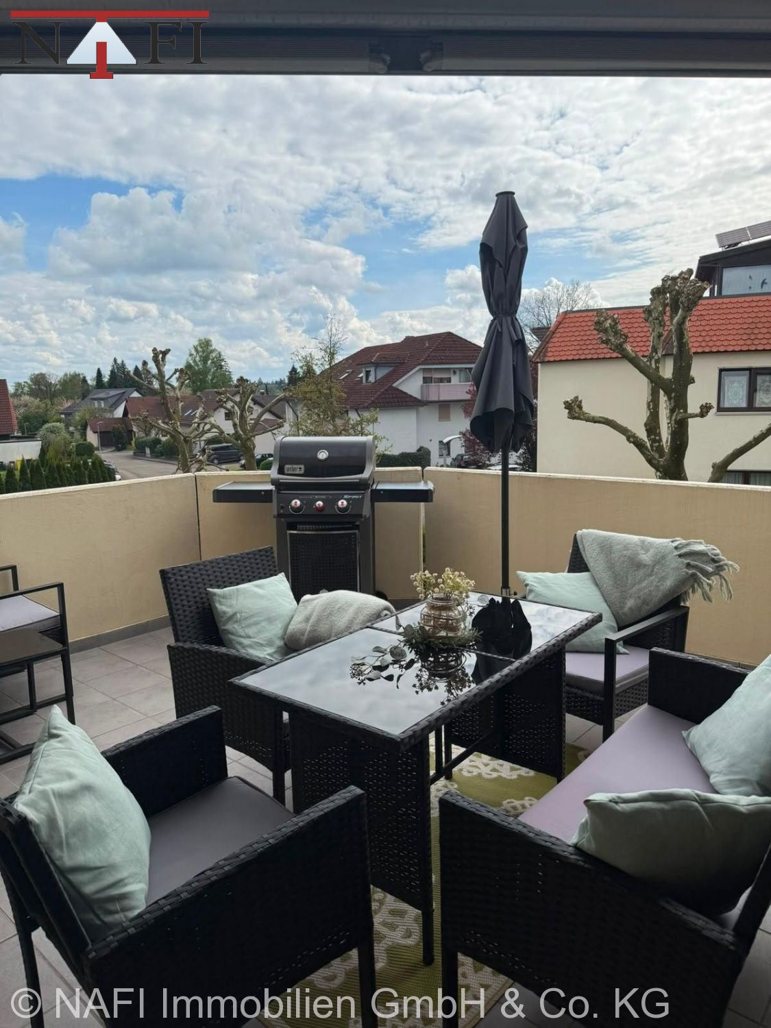 ***Moderne 3,5-Zimmer-Etagenwohnung mit großem, sonnigen Balkon in ruhiger Wohnlage*** - Terrasse (22670)
