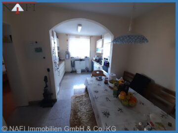 Essbereich - Familienfreundliche 4,5-Zimmer-Wohnung mit Balkon und Aufzug