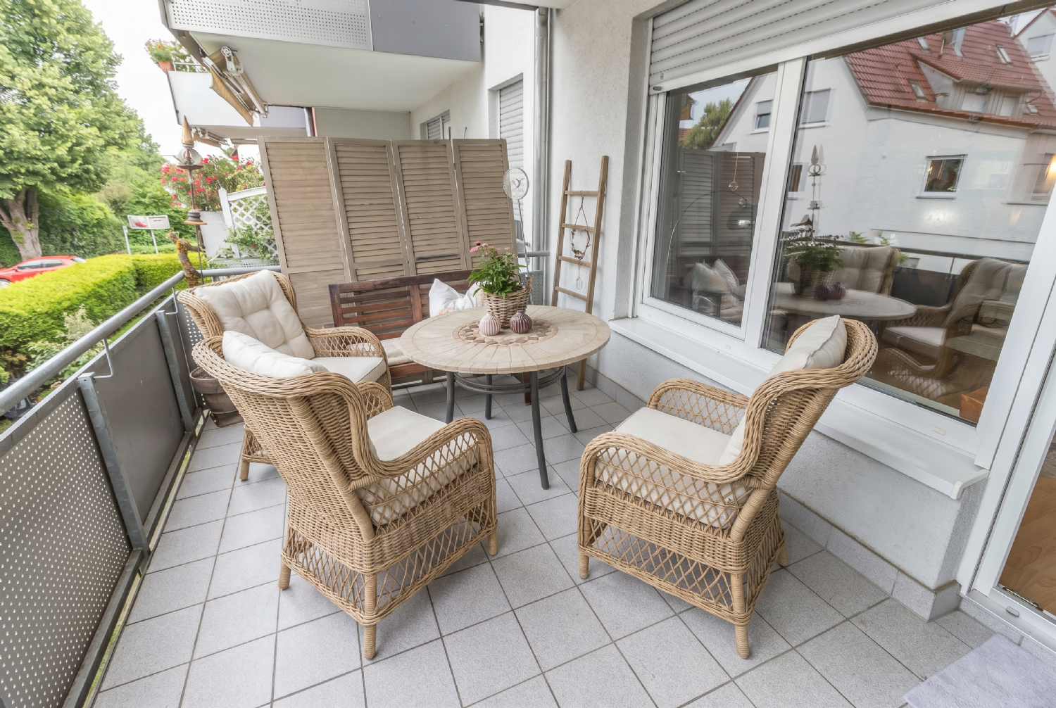 ** Komfort, der begeistert – Barrierefrei wohnen ** - überdachter Balkon (24364)