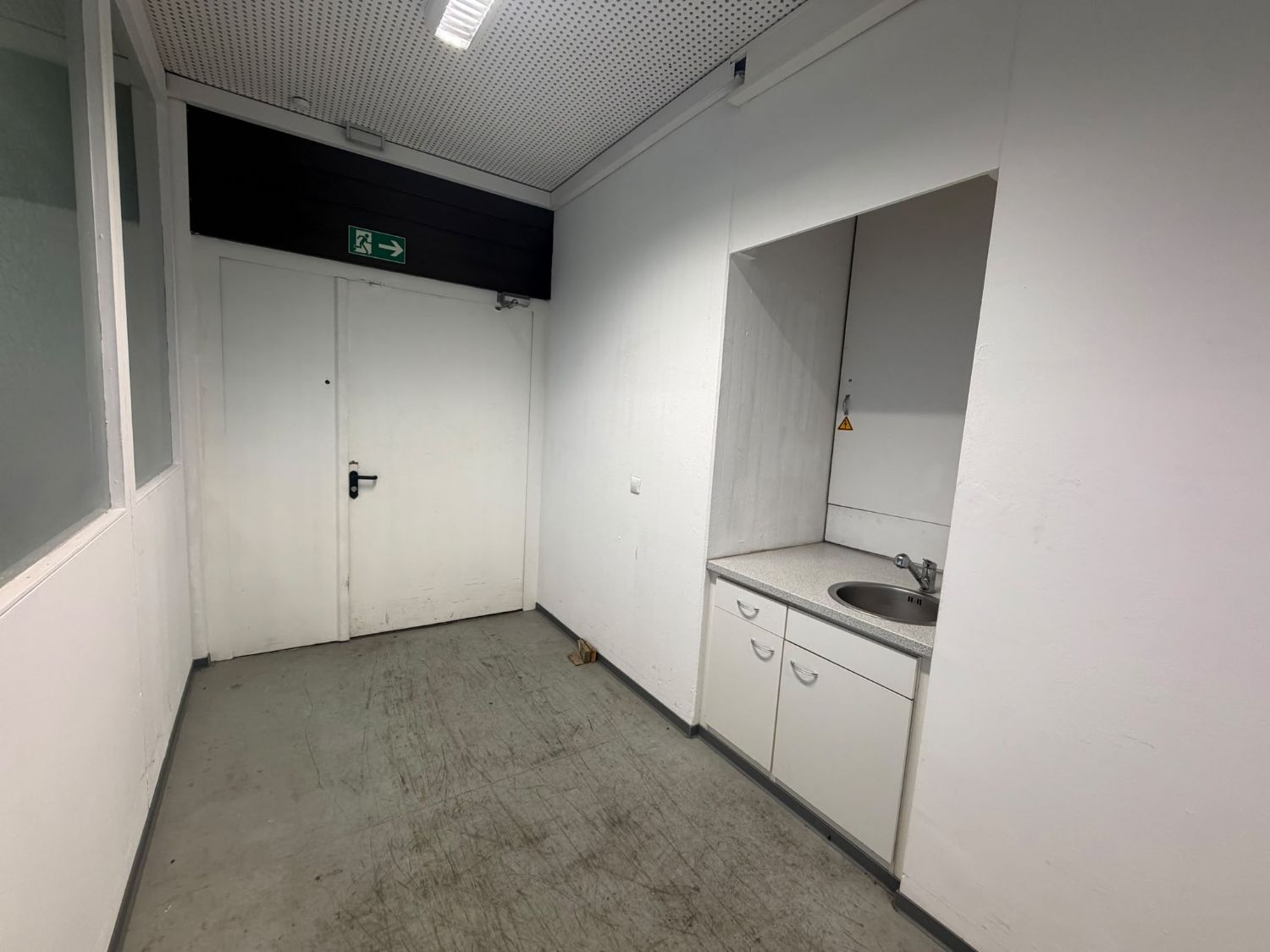 „164 m² Gewerbefläche in Fellbach | Flexibel teilbar | Büro • Lager • Showroom“ - Bild (27381)