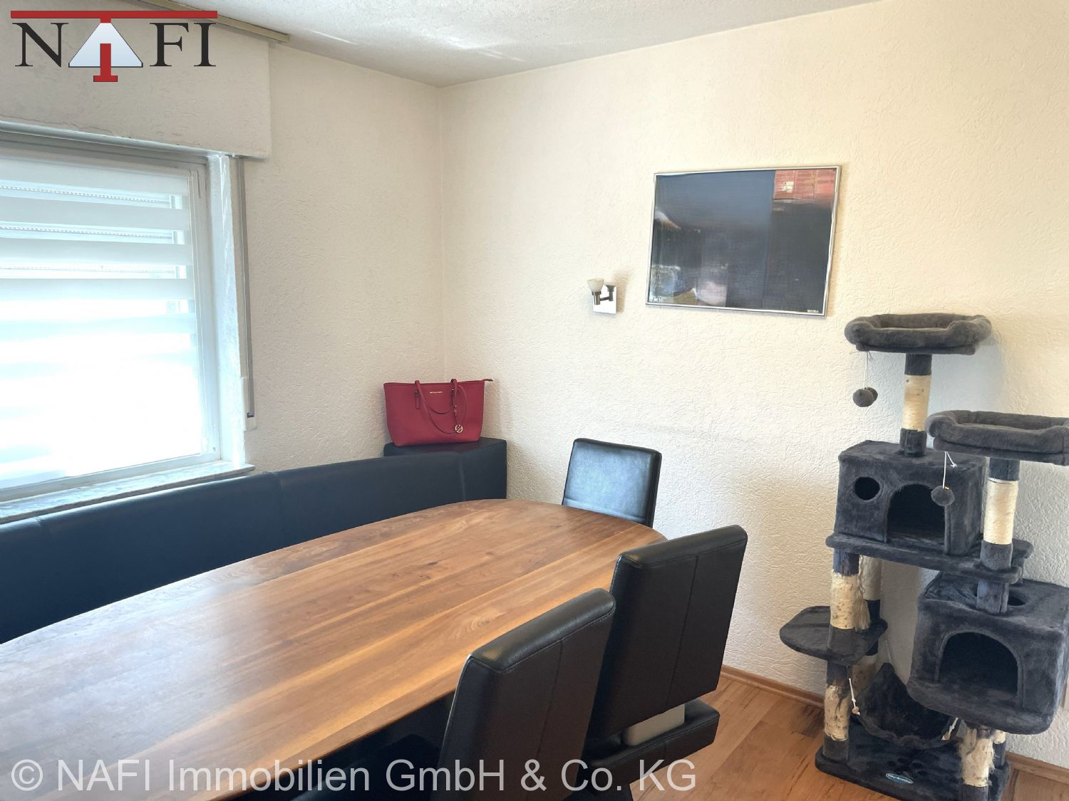 **Attraktives Mehrfamilienhaus in Großaspach mit vielseitigem Nutzungspotenzial** - Essbereich (25973)