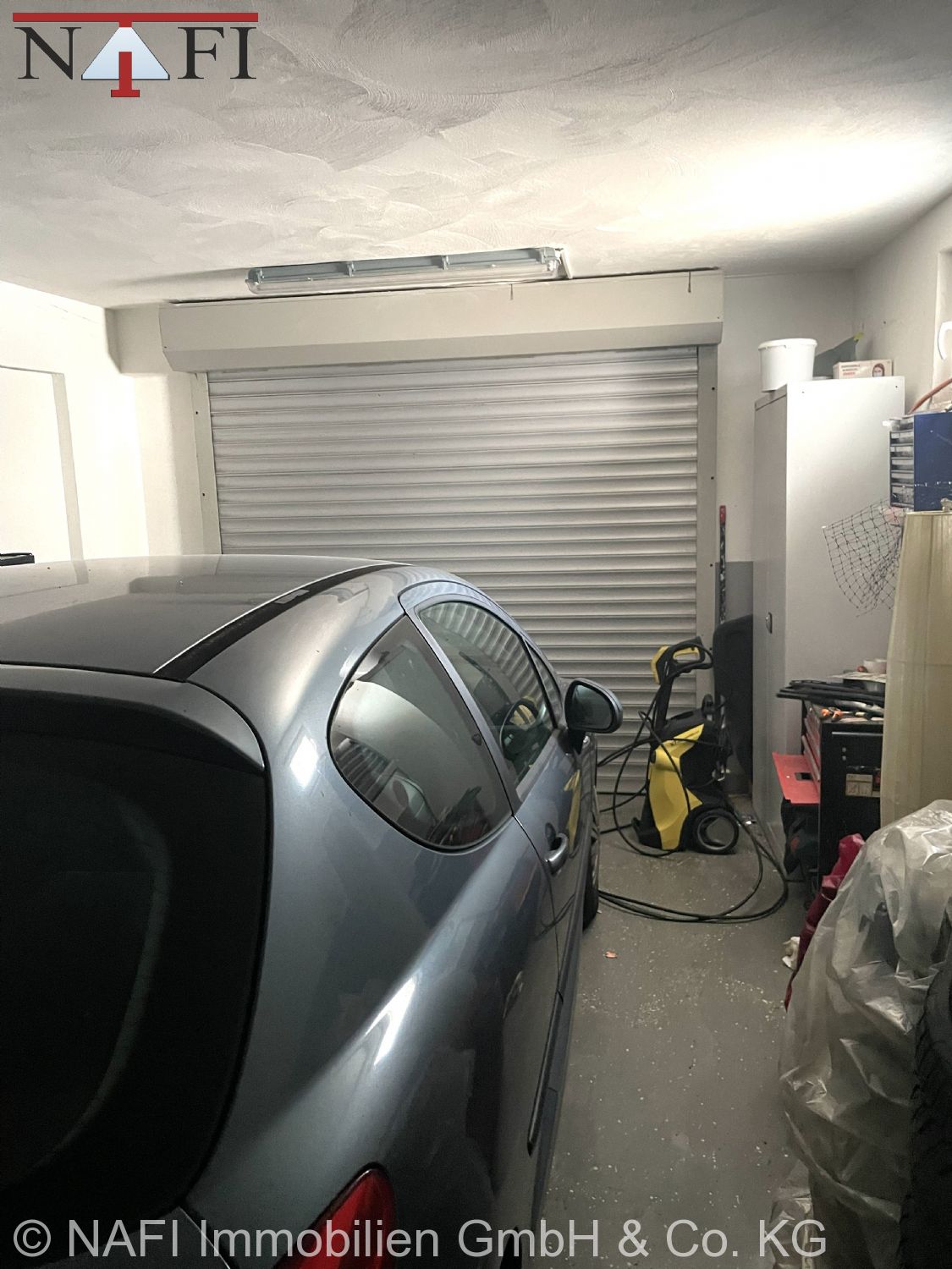 **Attraktives Mehrfamilienhaus in Großaspach mit vielseitigem Nutzungspotenzial** - Garage (25990)