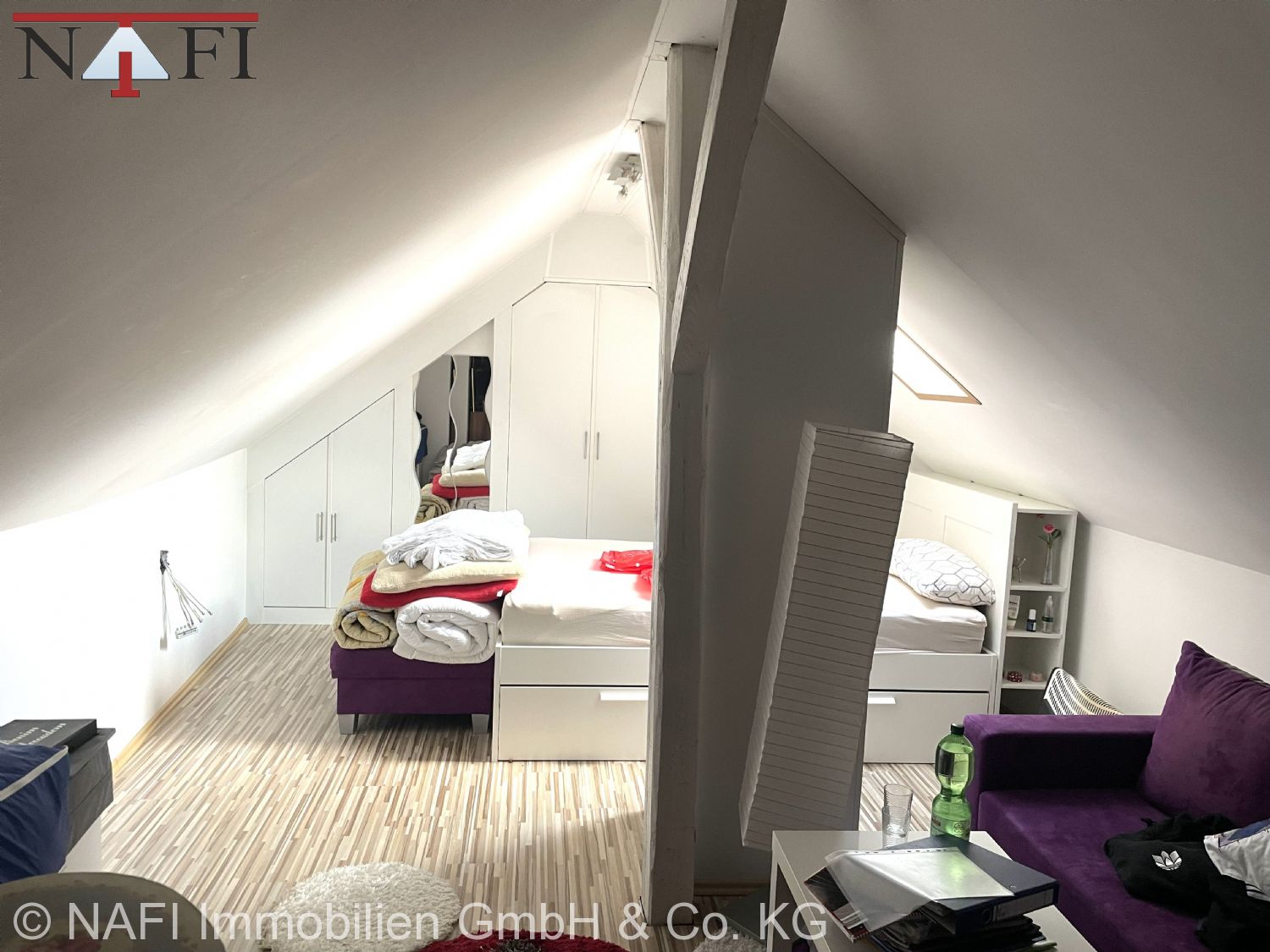 **Attraktives Mehrfamilienhaus in Großaspach mit vielseitigem Nutzungspotenzial** - Schlafzimmer DG (25989)