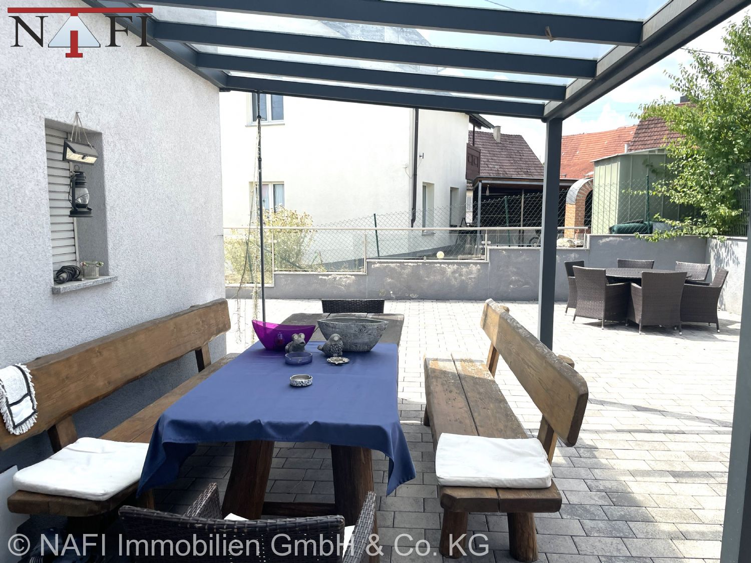 **Attraktives Mehrfamilienhaus in Großaspach mit vielseitigem Nutzungspotenzial** - Terrasse (25970)
