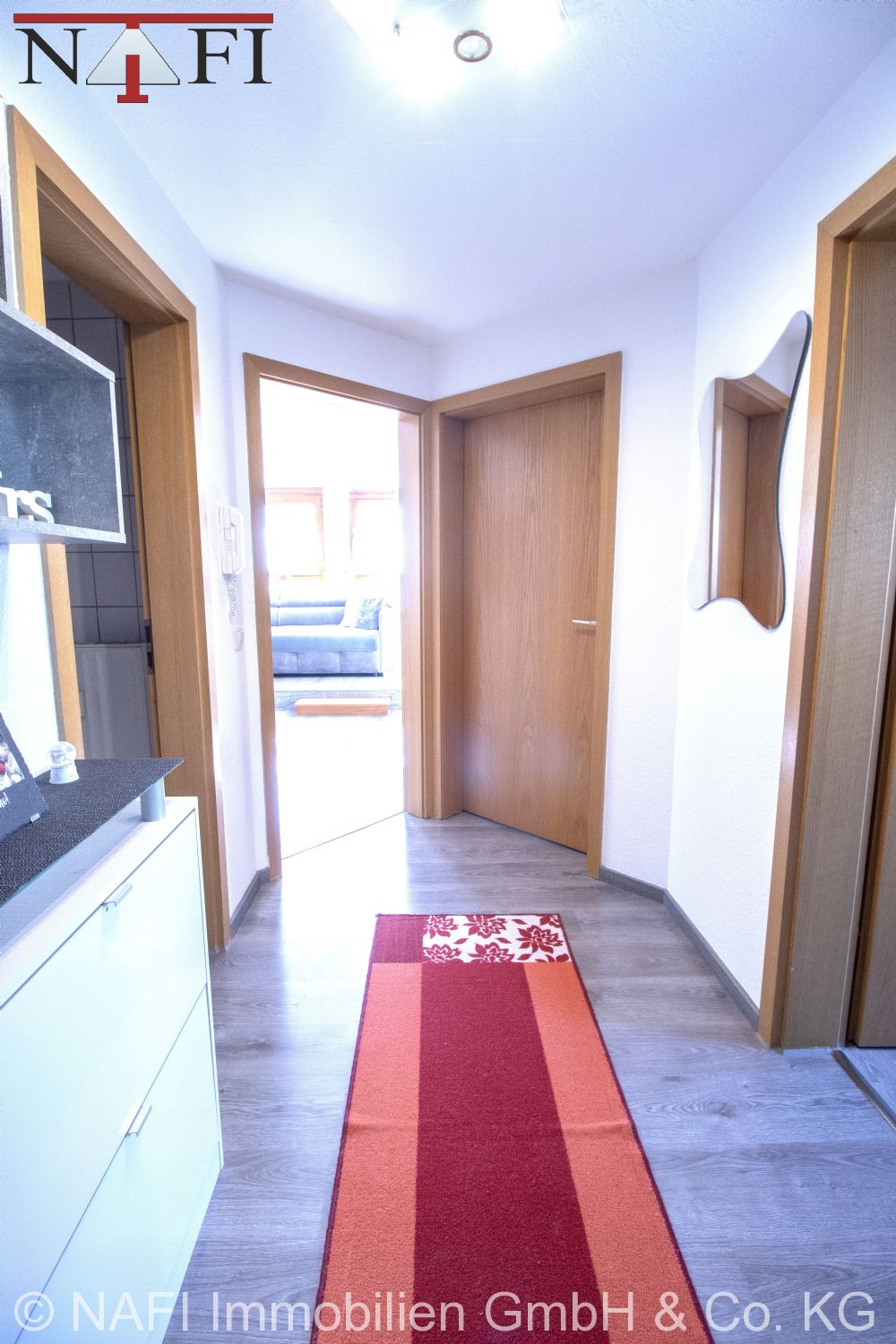 **Attraktive 3,5-Zimmer-Wohnung in Welzheim** - Flur (17371)