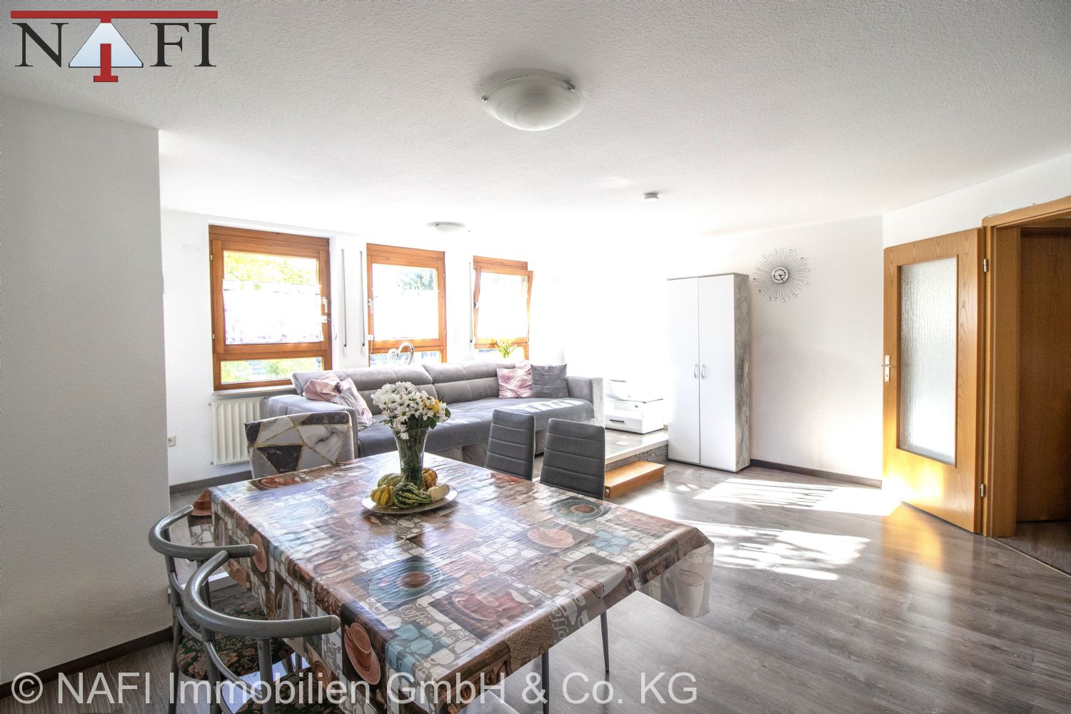 **Attraktive 3,5-Zimmer-Wohnung in Welzheim** - Wohn- und Esszimmer (17372)