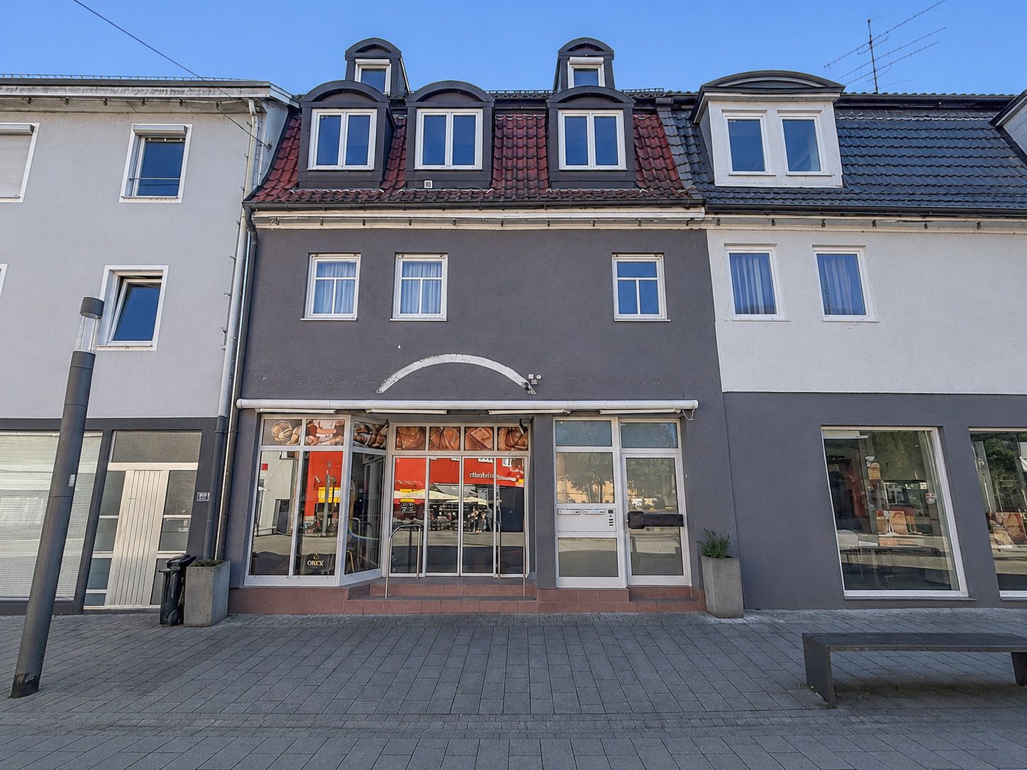 ++Renditestarkes Wohn- und Geschäftshaus in bester Innenstadtlage von Nürtingen++, 72622 Nürtingen, Mehrfamilienhaus