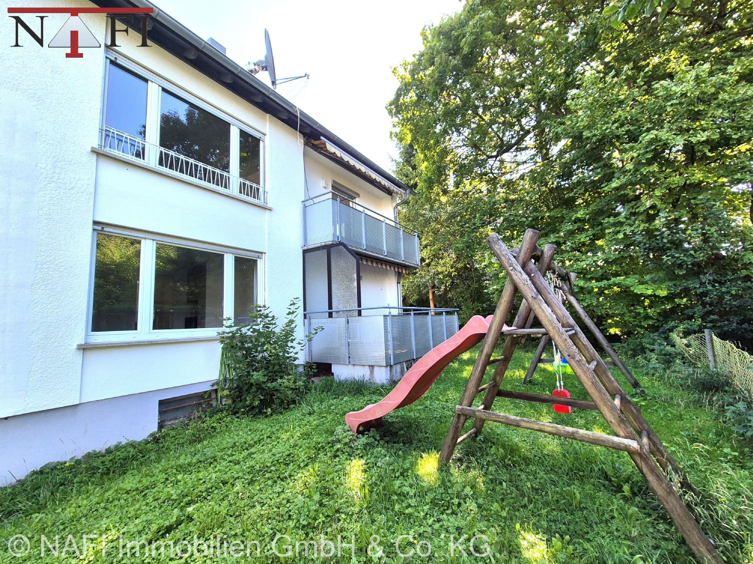 **Wohnen in Bestlage: Gepflegte 3-Zimmer-Erdgeschosswohnung in Schorndorf** - Hausansicht (17613)