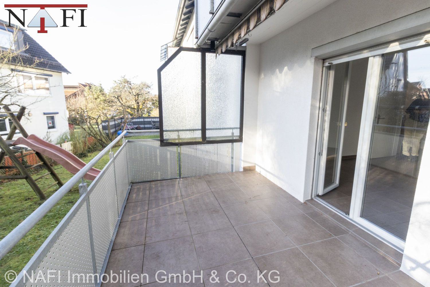 **Wohnen in Bestlage: Gepflegte 3-Zimmer-Erdgeschosswohnung in Schorndorf** - Balkon (17620)