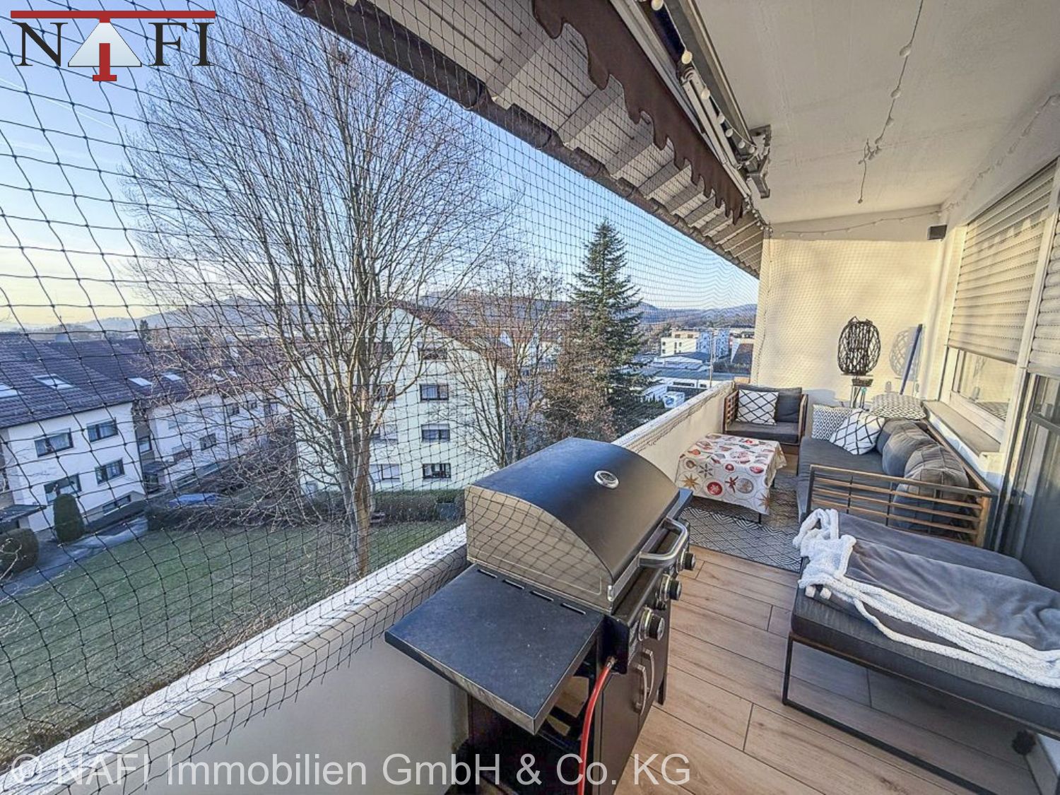 **Ein Zuhause zum Wohlfühlen: Großzügige, helle 3–4-Zimmer-Wohnung in attraktiver Wohnlage** - Balkon (23518)