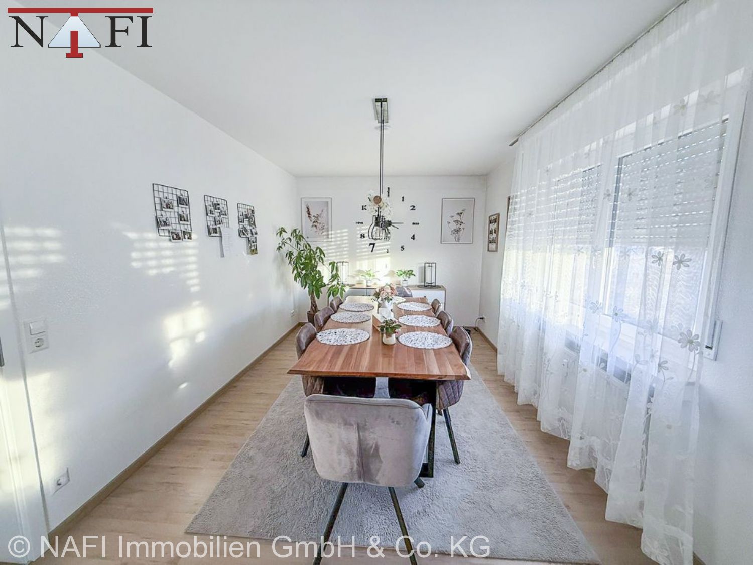 **Ein Zuhause zum Wohlfühlen: Großzügige, helle 3–4-Zimmer-Wohnung in attraktiver Wohnlage** - Essbereich (23519)