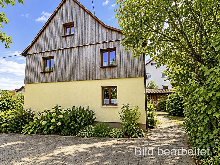 Charmantes Einfamilienhaus ~ Ein Zuhause mit Geschichte, Charakter und ganz viel Raum zum Leben - Aussenansicht (26599)