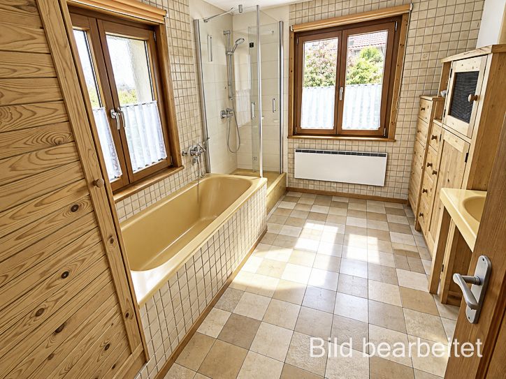 Charmantes Einfamilienhaus ~ Ein Zuhause mit Geschichte, Charakter und ganz viel Raum zum Leben - 1. Tageslichtbad (26590)