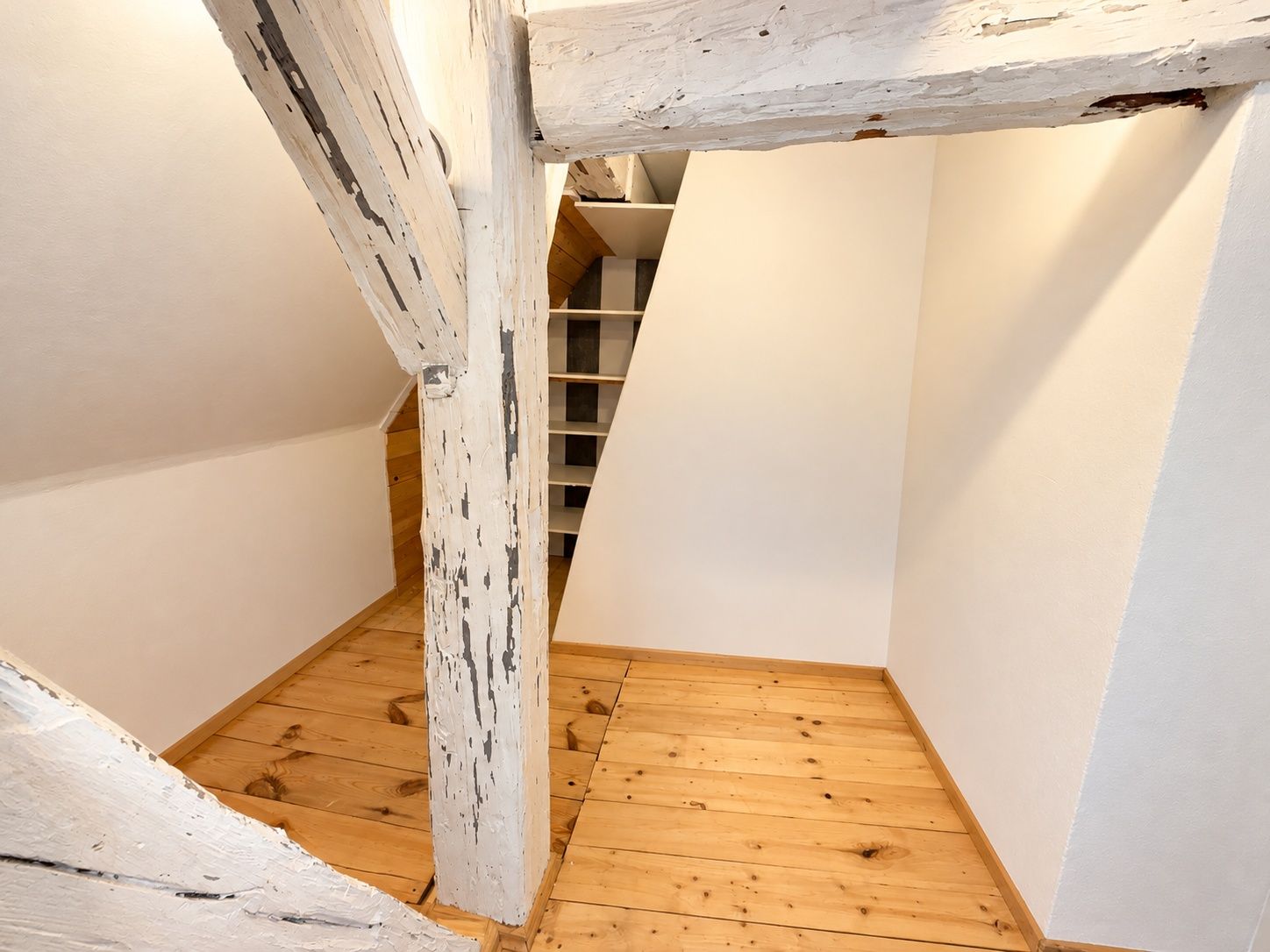 *Historisches Fachwerkhaus mit besonderem Charakter* - Bild (27560)