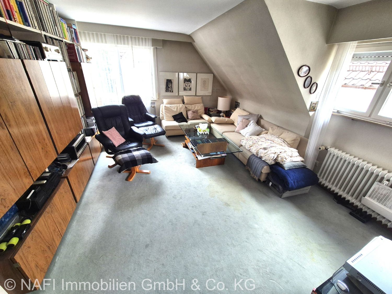 ~Attraktives Wohn- und Geschäftshaus mit vielseitigen Gestaltungs- und Nutzungsmöglichkeiten~ - Wohnzimmer DG (24836)