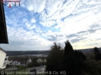 Ausblick EG Wohnzimmer - ** Mehrfamilienhaus mit Panorama-Weitblick – Anlageobjekt **