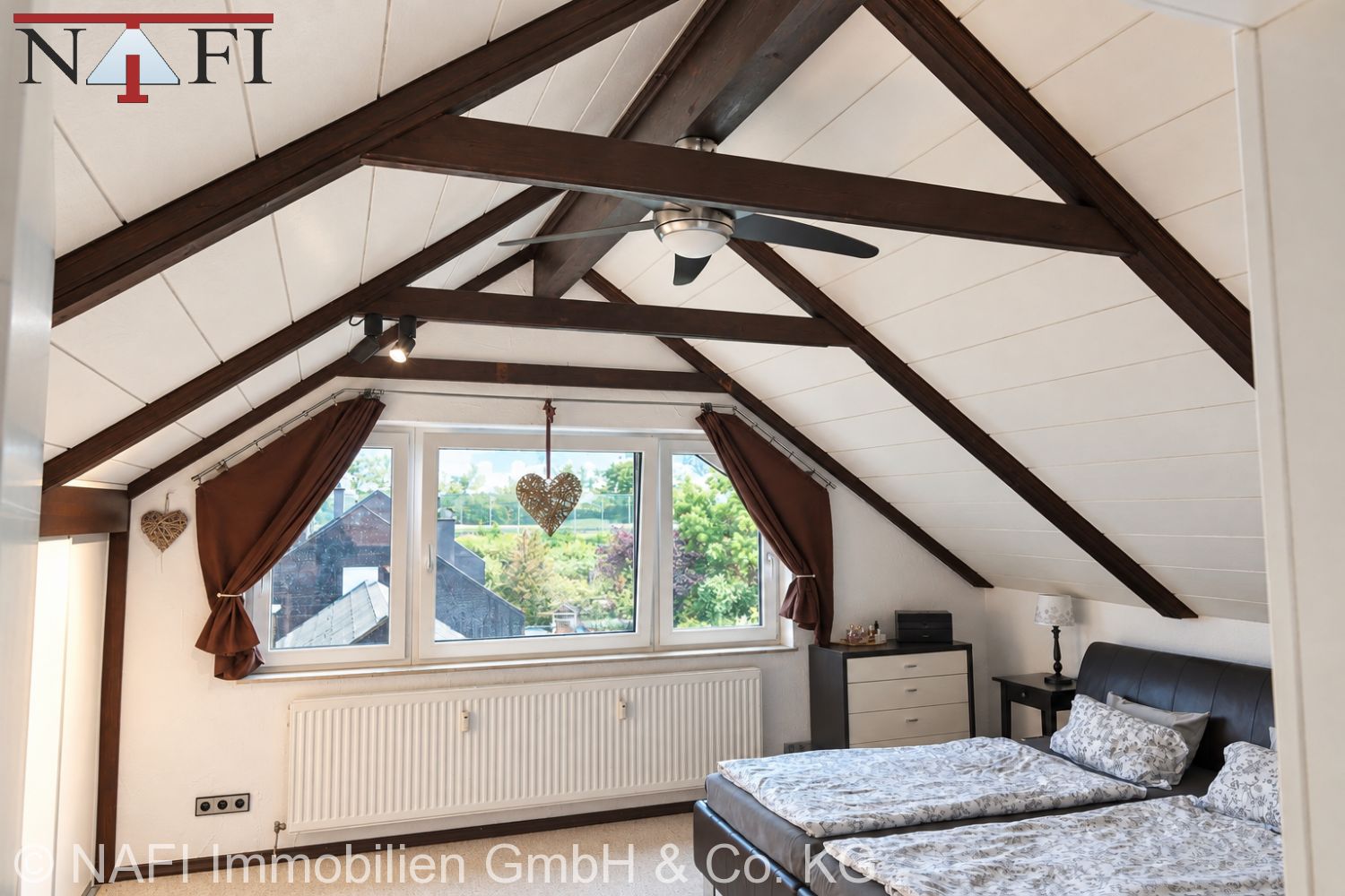 Hochwertige Maisonette-Wohnung mit persönlichem Sonnenuntergang - Schlafzimmer-Suite (28816)