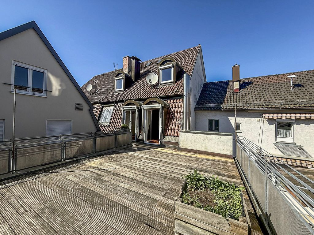 +Attraktives Wohn- und Geschäftshaus mit hoher Ertragskraft in bester Innenstadtlage von Nürtingen+ - Terrasse Maisonette 1. Ebene (17125)