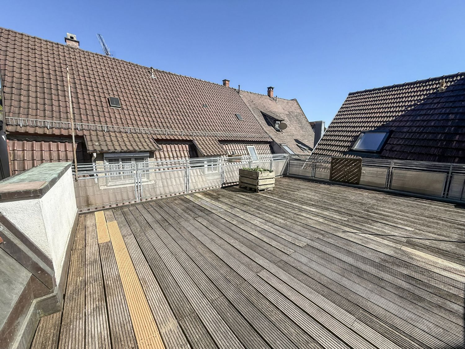 +Attraktives Wohn- und Geschäftshaus mit hoher Ertragskraft in bester Innenstadtlage von Nürtingen+ - Terrasse Maisonette 1. Ebene (17126)
