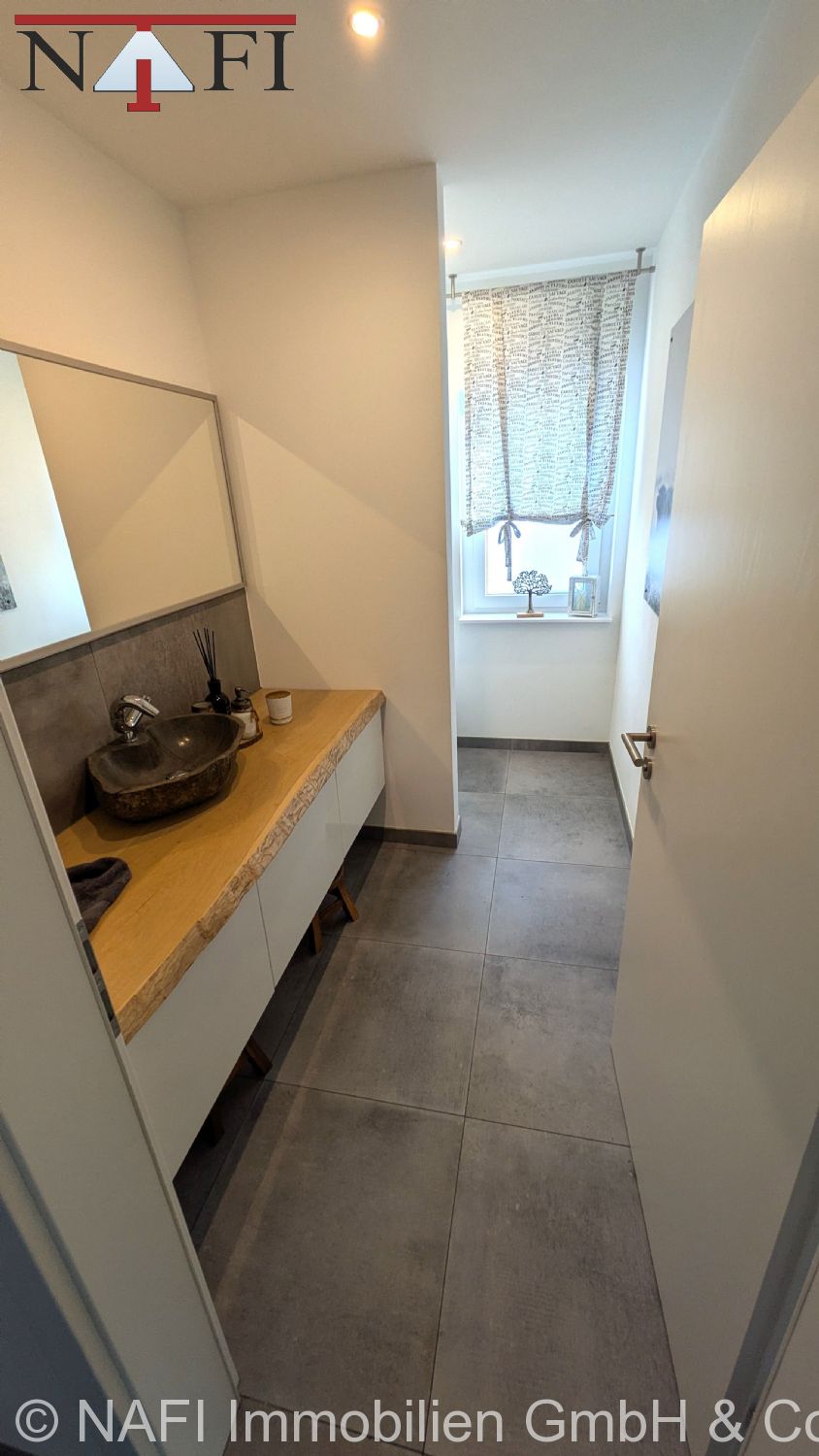 ++Zukunftssicher Wohnen: Modernes Einfamilienhaus mit Wärmepumpe, Wallbox & viel Platz!++ - Gäste WC (22988)