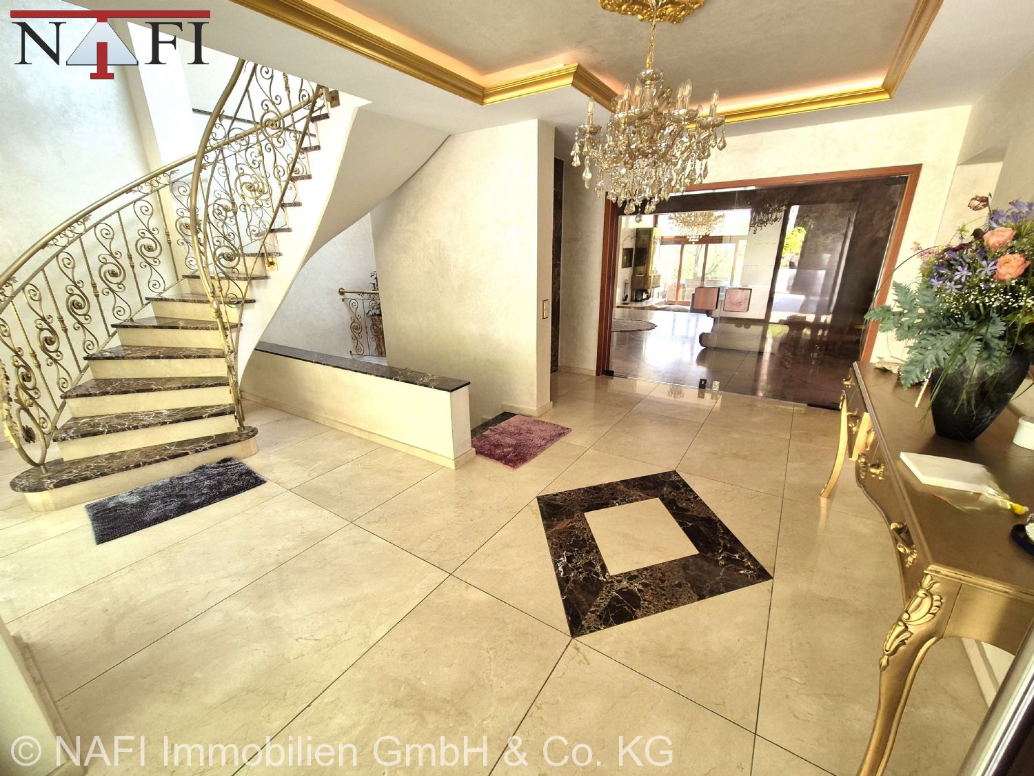 ***Stilvolle Villa im Grünen mit unverbaubarem Panorama***, 73663 Berglen, Einfamilienhaus