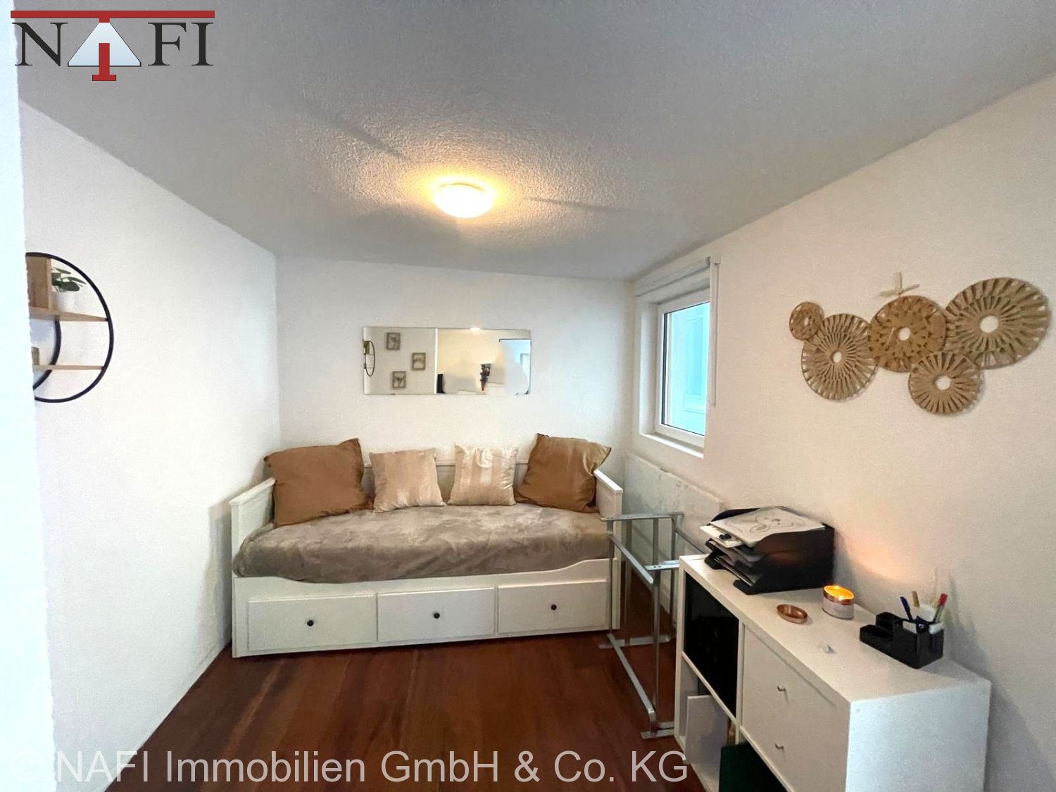 **Stilvoll kernsanierte Gartenwohnung mit 165 m² – Terrasse, Garten & Balkon in Stuttgart-Nord** - Bungalow - Innen (25359)