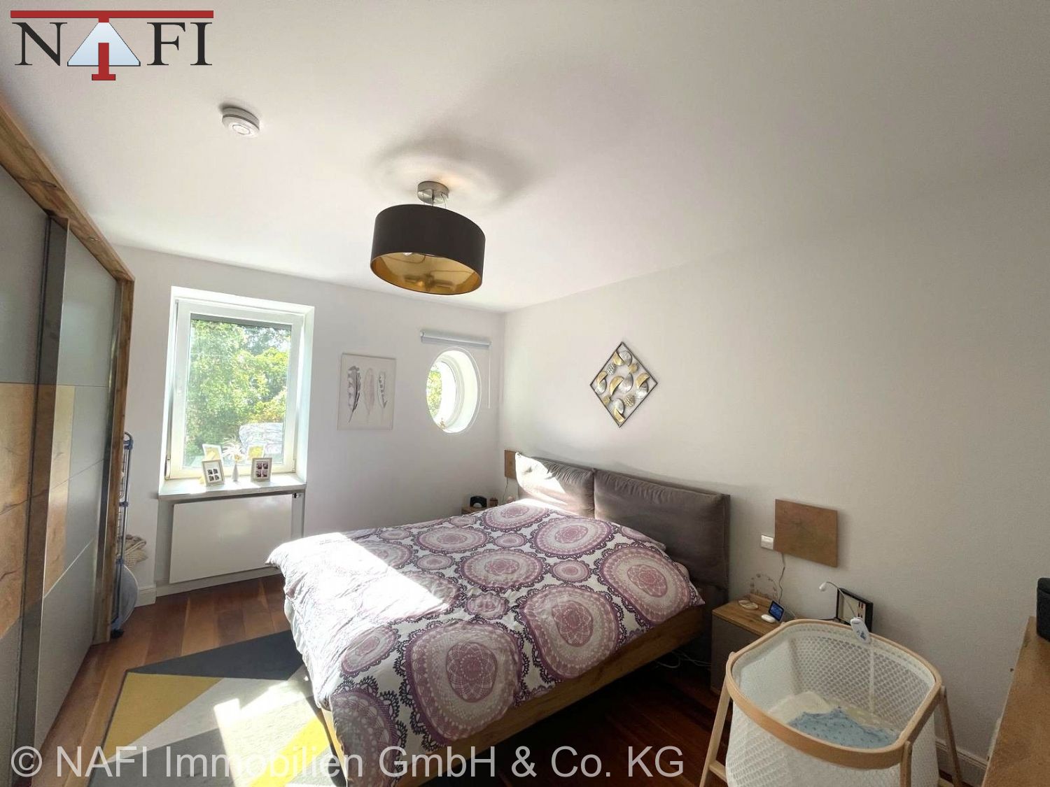 **Stilvoll kernsanierte Gartenwohnung mit 165 m² – Terrasse, Garten & Balkon in Stuttgart-Nord** - Schlafzimmer (25348)