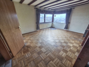 Esszimmer - PLATZWUNDER, großzügiges Einfamilienhaus mit Einliegerwohnung und toller Aussicht