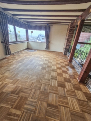 Esszimmer - PLATZWUNDER, großzügiges Einfamilienhaus mit Einliegerwohnung und toller Aussicht