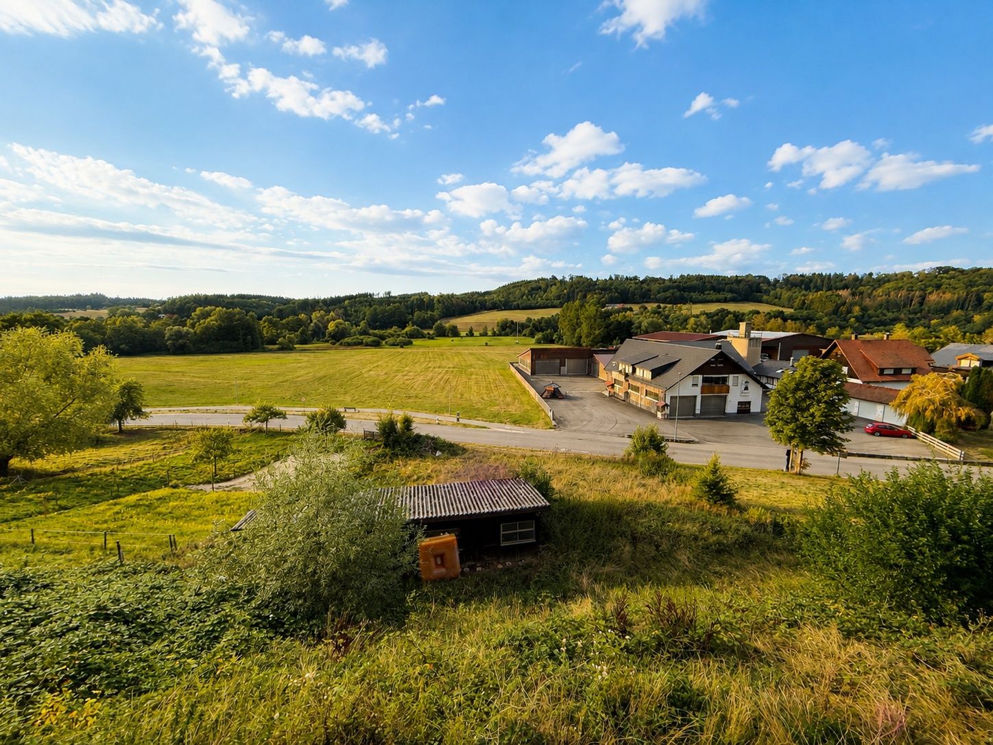 * 1–3-Familienhaus mit traumhafter Aussicht & großem Grundstück * - Bild (22714)