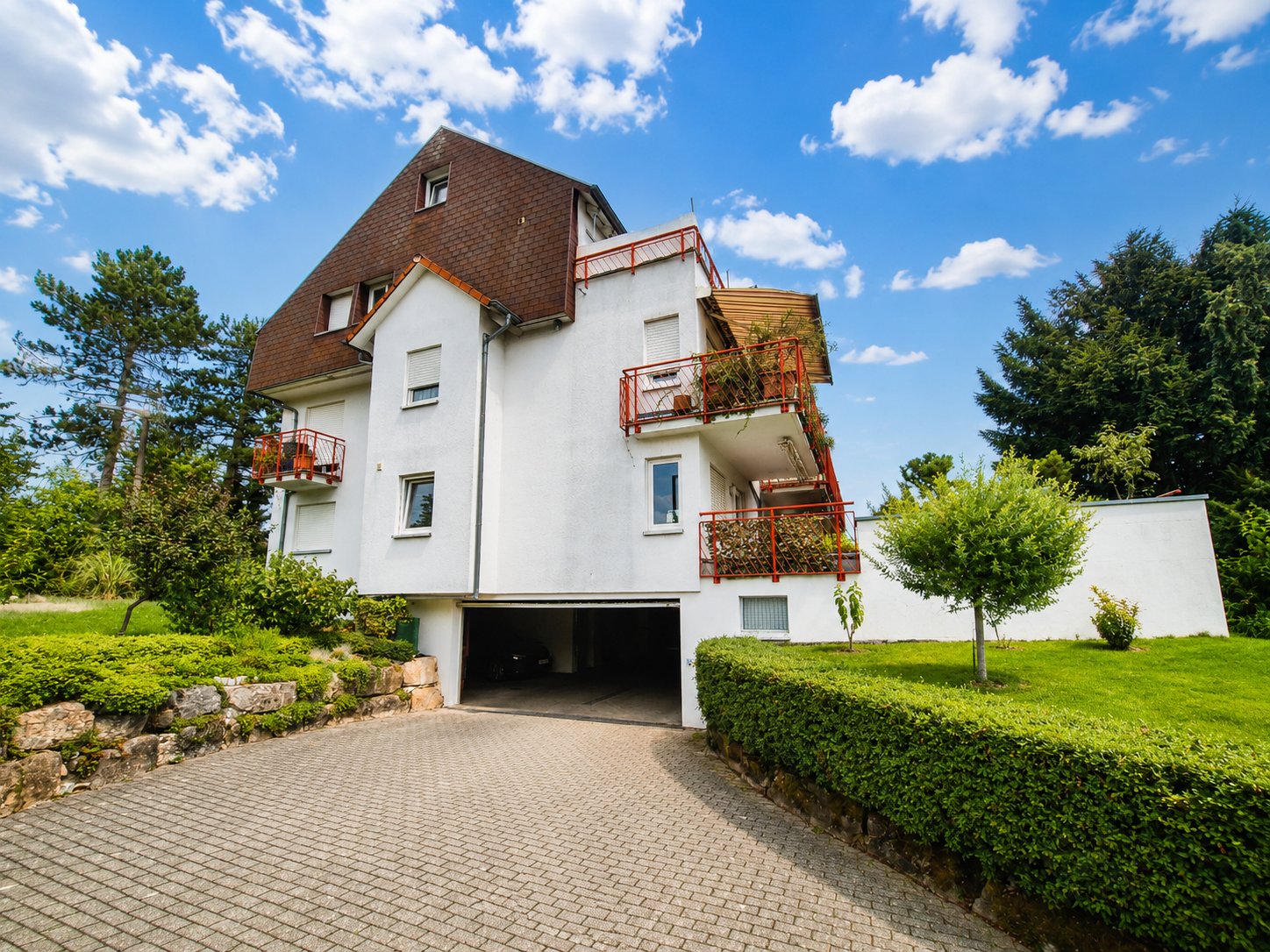 Werthaltige Kapitalanlage – Moderne 2,5-Zimmer-Wohnung in gepflegter Wohnanlage - Aussenansicht (22317)