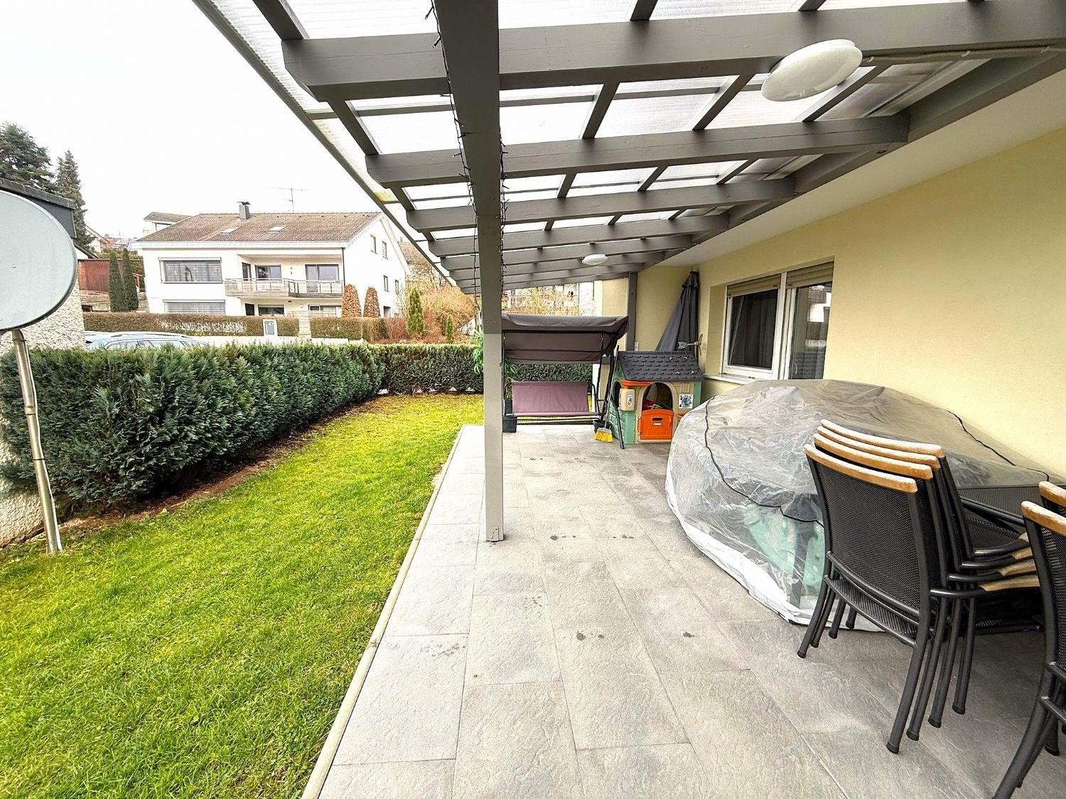 ++Sanierte 3,5-Zimmer-Erdgeschosswohnung in attraktiver TOP-Lage++ - Terrasse EG (24861)