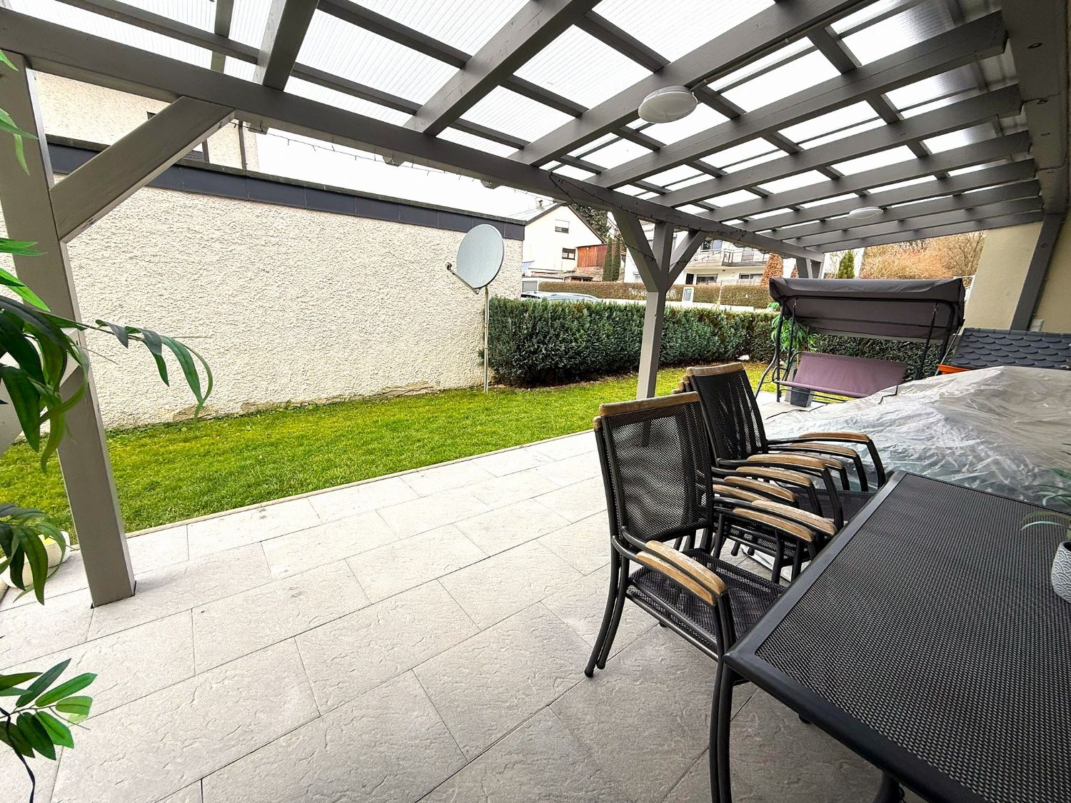 ++Sanierte 3,5-Zimmer-Erdgeschosswohnung in attraktiver TOP-Lage++ - Terrasse EG (24852)
