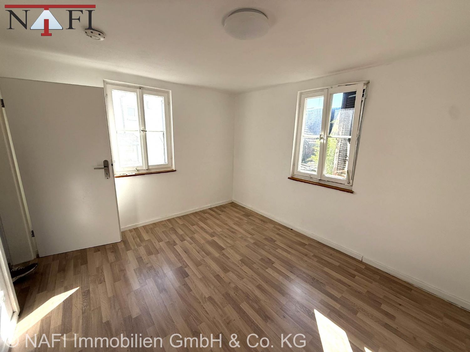 **Modernisierte 3-Zimmer-Wohnung** - Zimmer 1 (27839)