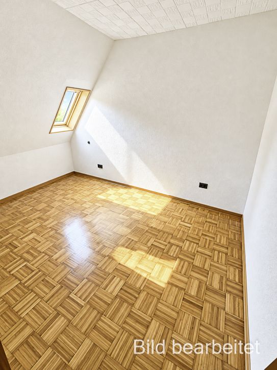 Ein Zuhause voller Möglichkeiten – charmant, großzügig und bereit für Ihre Familiengeschichte - 2. Zimmer DG (27204)