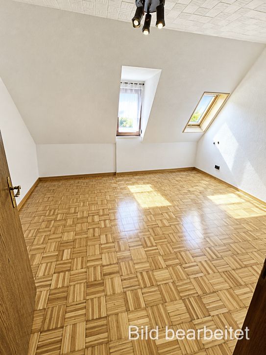 Ein Zuhause voller Möglichkeiten – charmant, großzügig und bereit für Ihre Familiengeschichte - 2. Zimmer OG (27205)